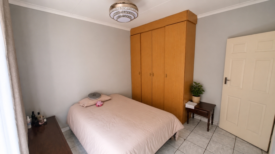 3 Bedroom Property for Sale in Azalea Park North West